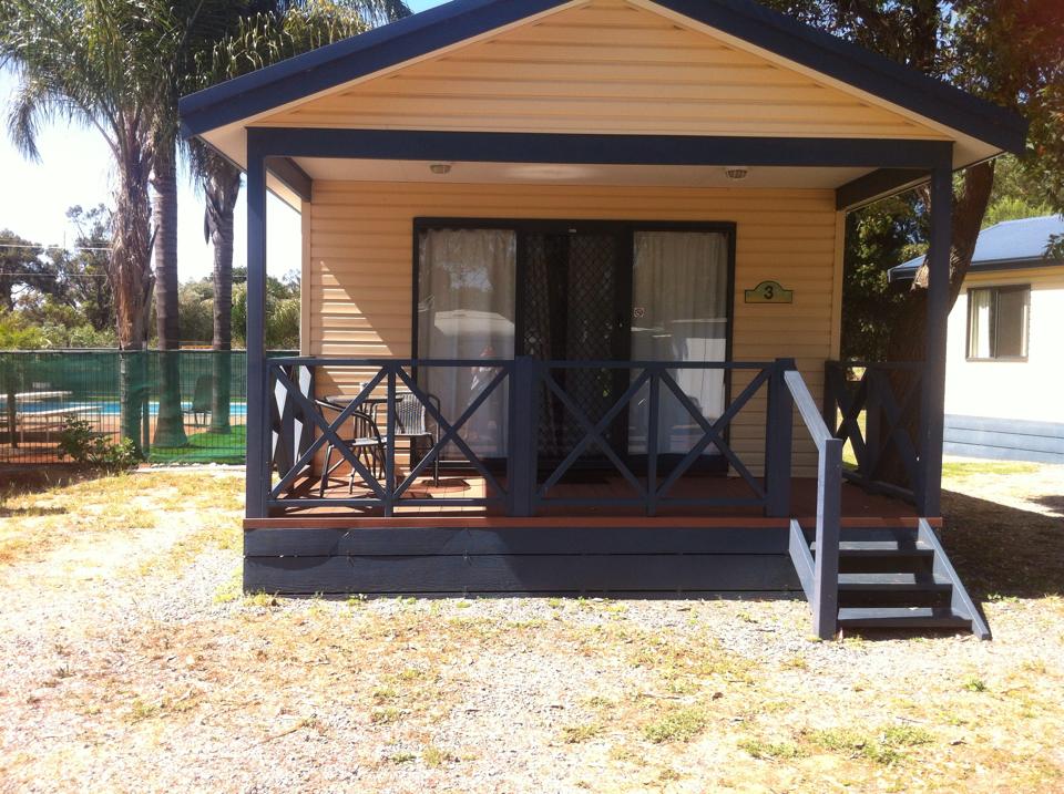 Cabin_3