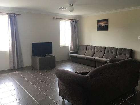 cobb_and_co_sitting_room_02
